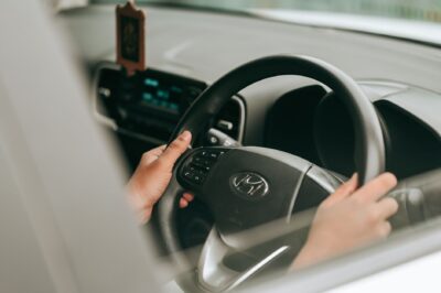 Bouton My Safety Renault et Dacia : comment couper les aides à la conduite, et ce que la loi permet